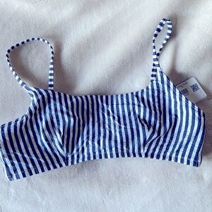 Lululemon Seersucker Swim Top M B/C NWT